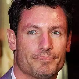 Dean Gaffney net worth