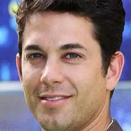 Adam Garcia net worth