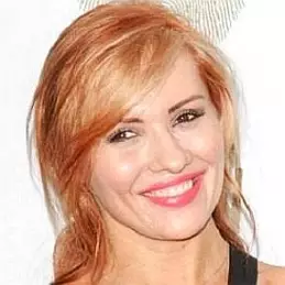 Anya Garnis net worth