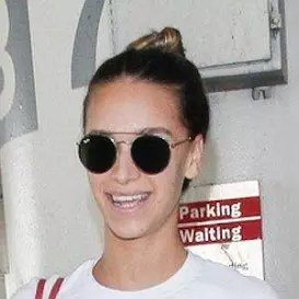 April Love Geary net worth