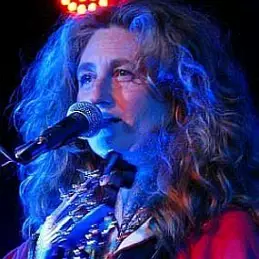 Vicki Genfan net worth