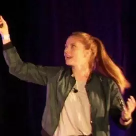 Simone Giertz net worth