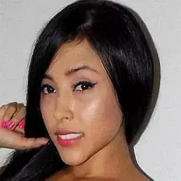 Alejandra Gil net worth