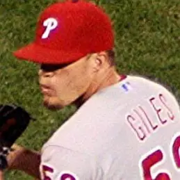 Ken Giles net worth