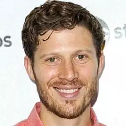 Zach Gilford net worth