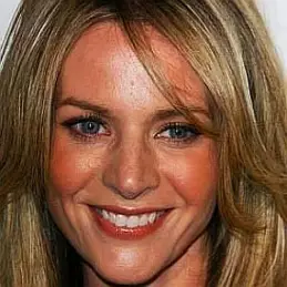 Jessalyn Gilsig net worth