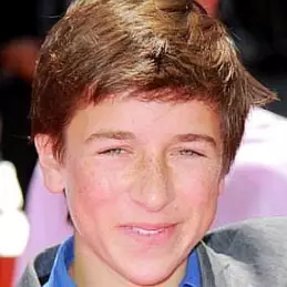 Skyler Gisondo net worth