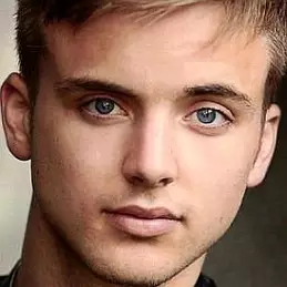 Parry Glasspool net worth