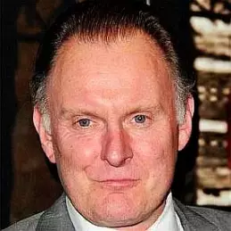 Robert Glenister net worth