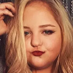 Lauren Godwin net worth