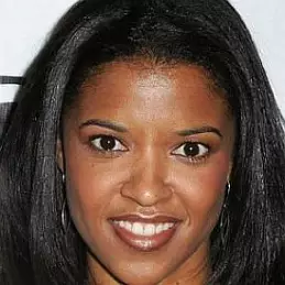 Renee Elise Goldsberry net worth