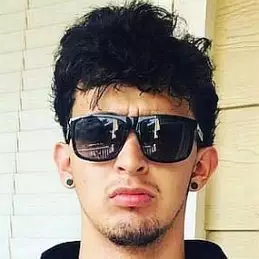 Roberto Gonzalez net worth