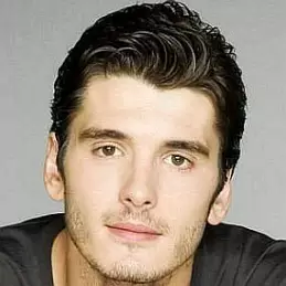 Yon Gonzalez net worth