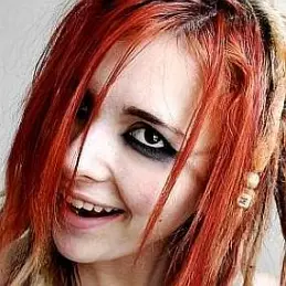 Elizabeth Grace net worth