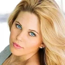 Aaryn Gries net worth