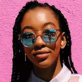 facts on Zolee Griggs