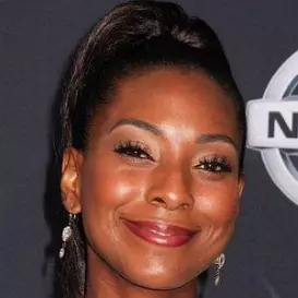 Napiera Groves net worth