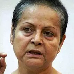 Rakhee Gulzar net worth