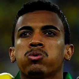 Luiz Gustavo net worth