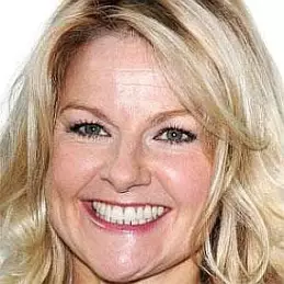 Sarah Hadland net worth