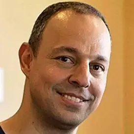 Eldad Hagar net worth