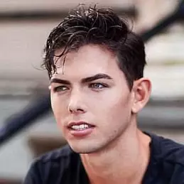 Alex Hager net worth