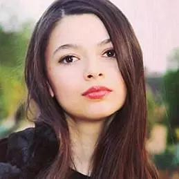 Nikki Hahn net worth