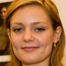 Hannah Hall net worth