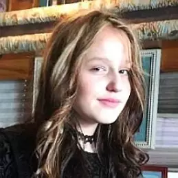 Emilie Hamilton net worth