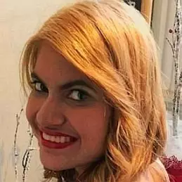 Alexis Hanoman net worth