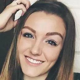 Ally Hardesty net worth