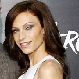 Lauren Hashian net worth