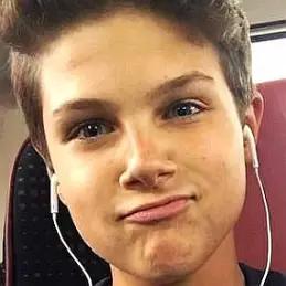 Alfie Hawkins net worth