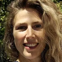 Sophie B. Hawkins net worth