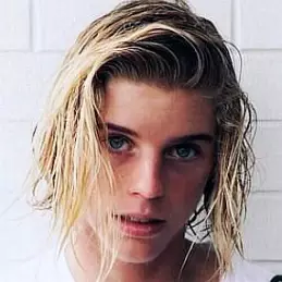 Alex Hayes net worth