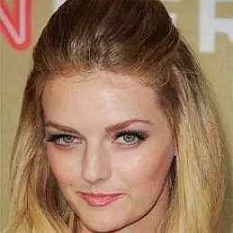 Lydia Hearst net worth