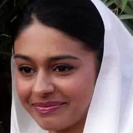 Nelufar Hedayat net worth