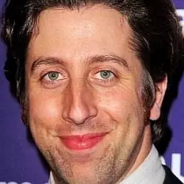 Simon Helberg net worth