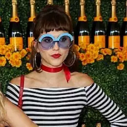 Langley Fox Hemingway net worth