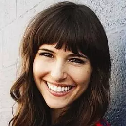 Carly Henderson net worth