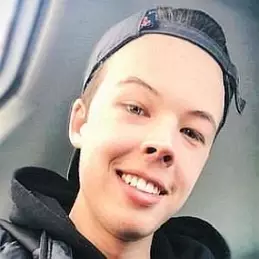 Kellan Hendry net worth