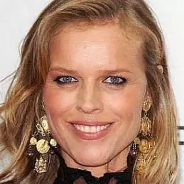 Eva Herzigova net worth