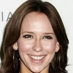 Jennifer Love Hewitt net worth