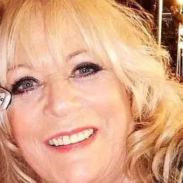 Sherrie Hewson net worth