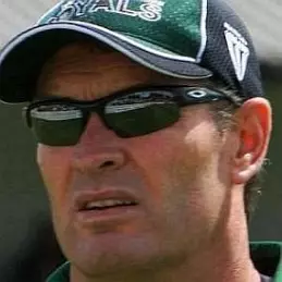 Graeme Hick net worth