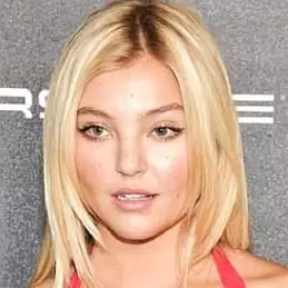 Rachel Hilbert net worth