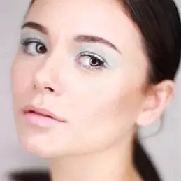 Sarah Hildebrand net worth