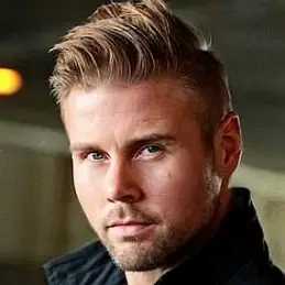 Aaron Hill net worth