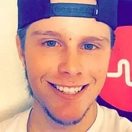 Hunter Ray Hill net worth