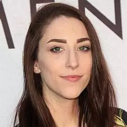 Ally Hills net worth